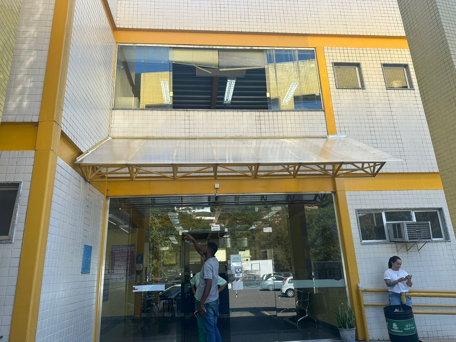 2815_4.jpg
