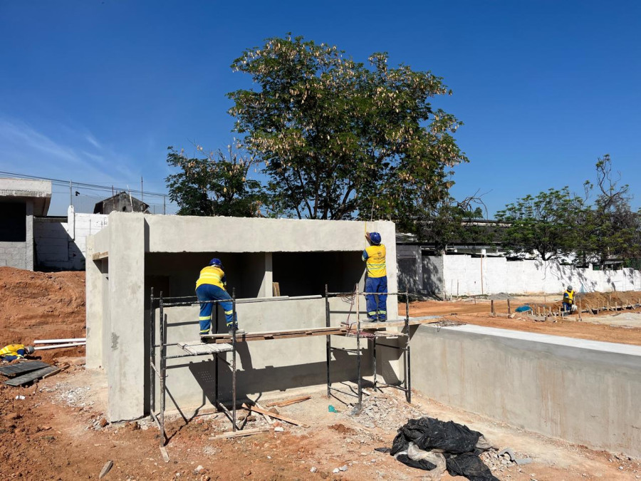 EXECUÇÃO DA 1ª ETAPA DA OBRA DE URBANIZAÇÃO DO PARQUE URBANO LOCALIZADO NA ANTIGA FÁBRICA DA GENERAL ELETRICS - G.E. NA COMUNIDADE DO JACAREZINHO