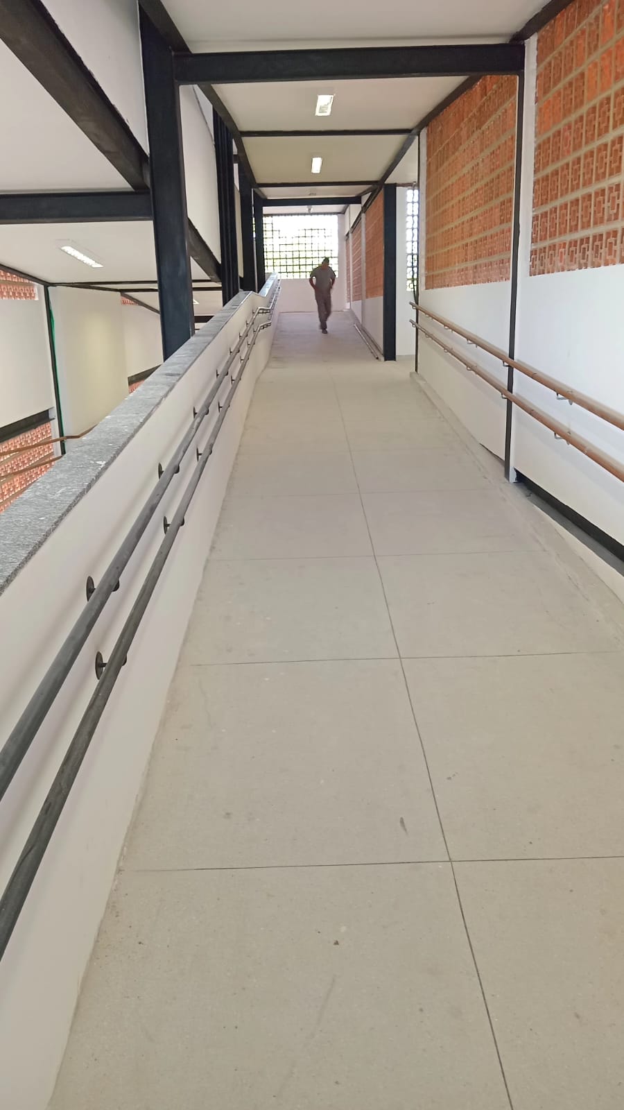 783_32.jpeg
